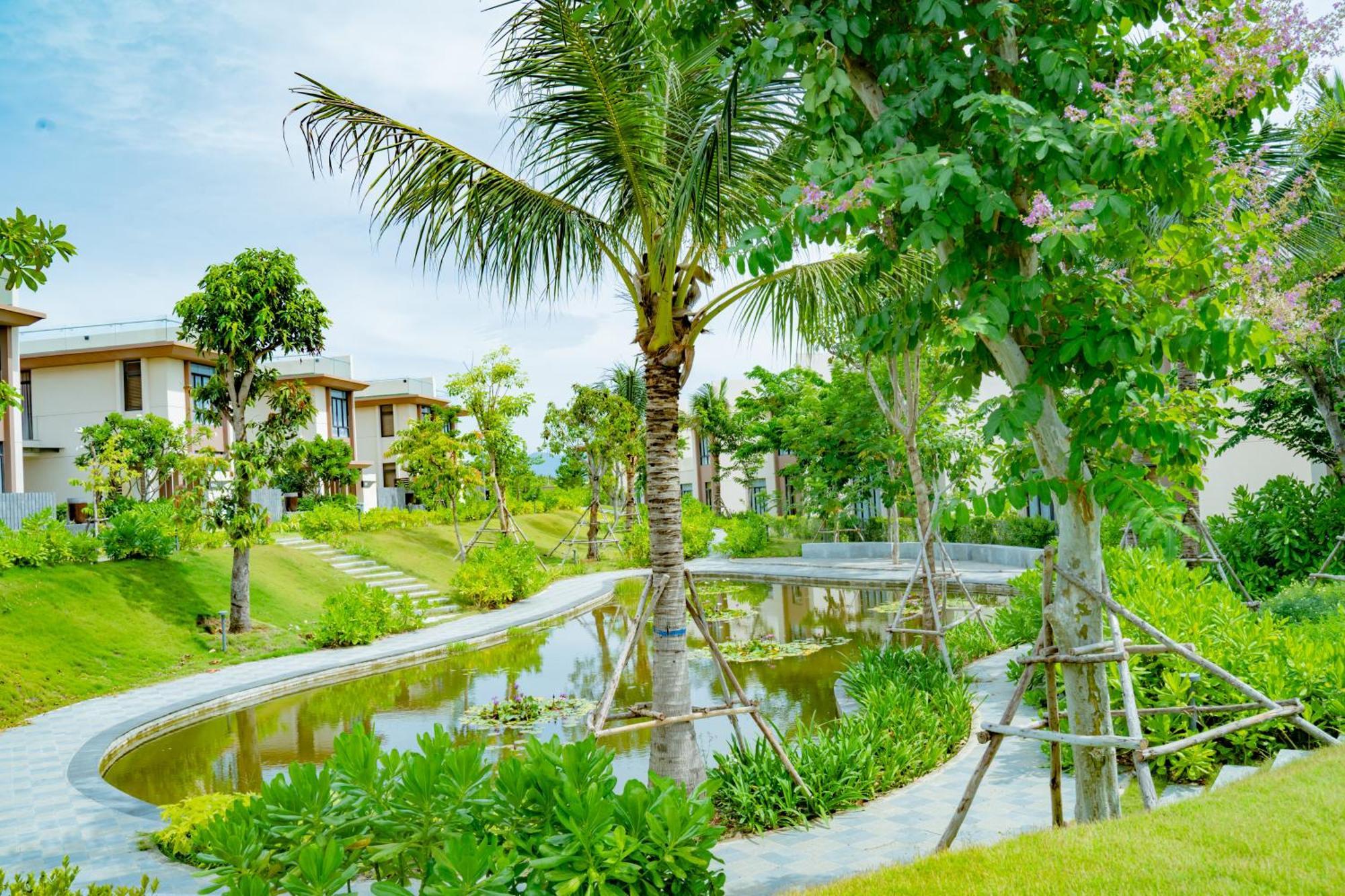 Mysterio Pool Villas & Resort Cam Ranh Exterior photo