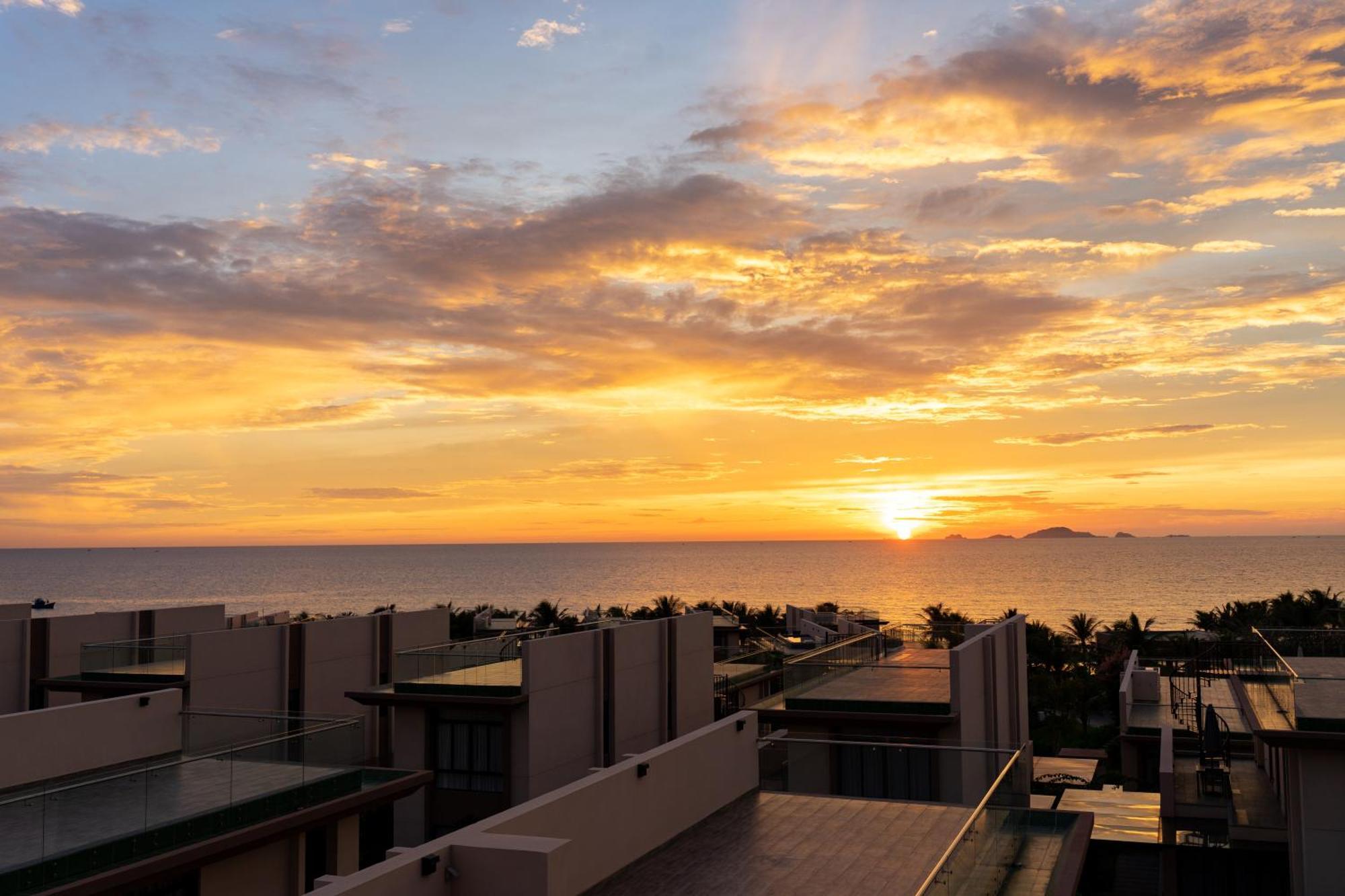 Mysterio Pool Villas & Resort Cam Ranh Exterior photo
